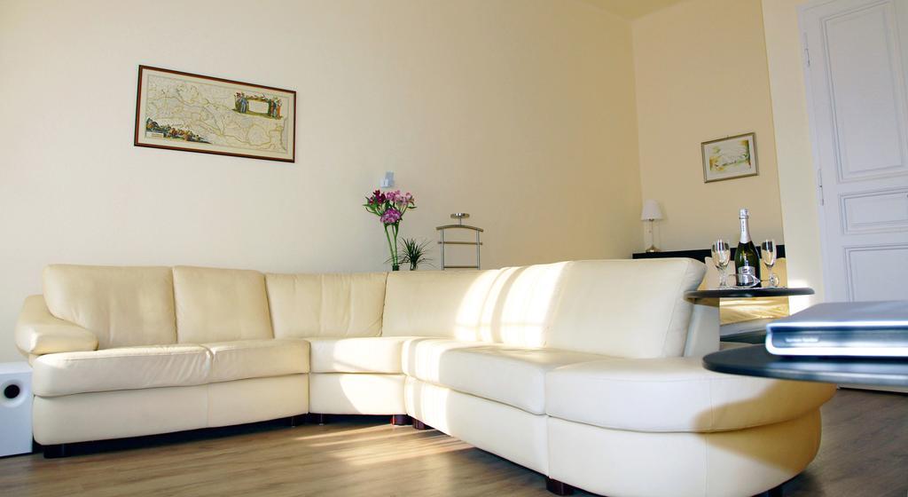 Classic Central Apartment Budapest Chambre photo